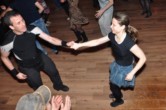 min 2013 12 22 station danse 105